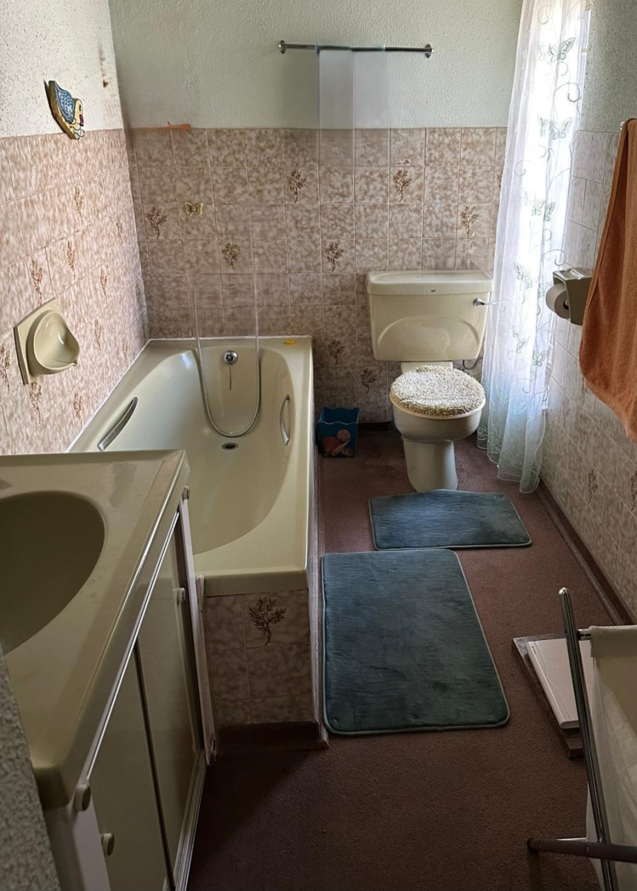 3 Bedroom Property for Sale in Vaalpark Free State